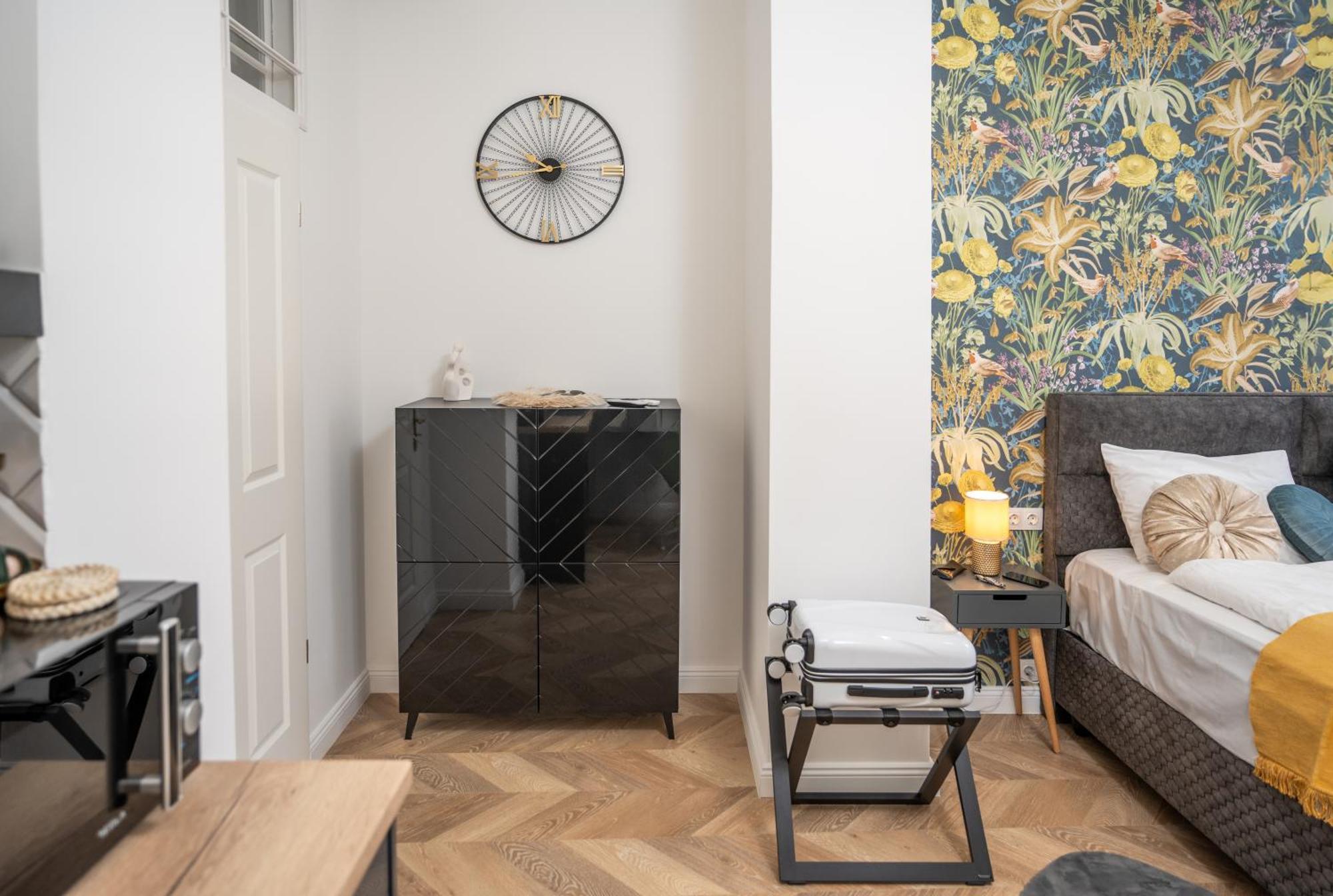 V62 Studio Apartments- Downtown Sopron Dış mekan fotoğraf