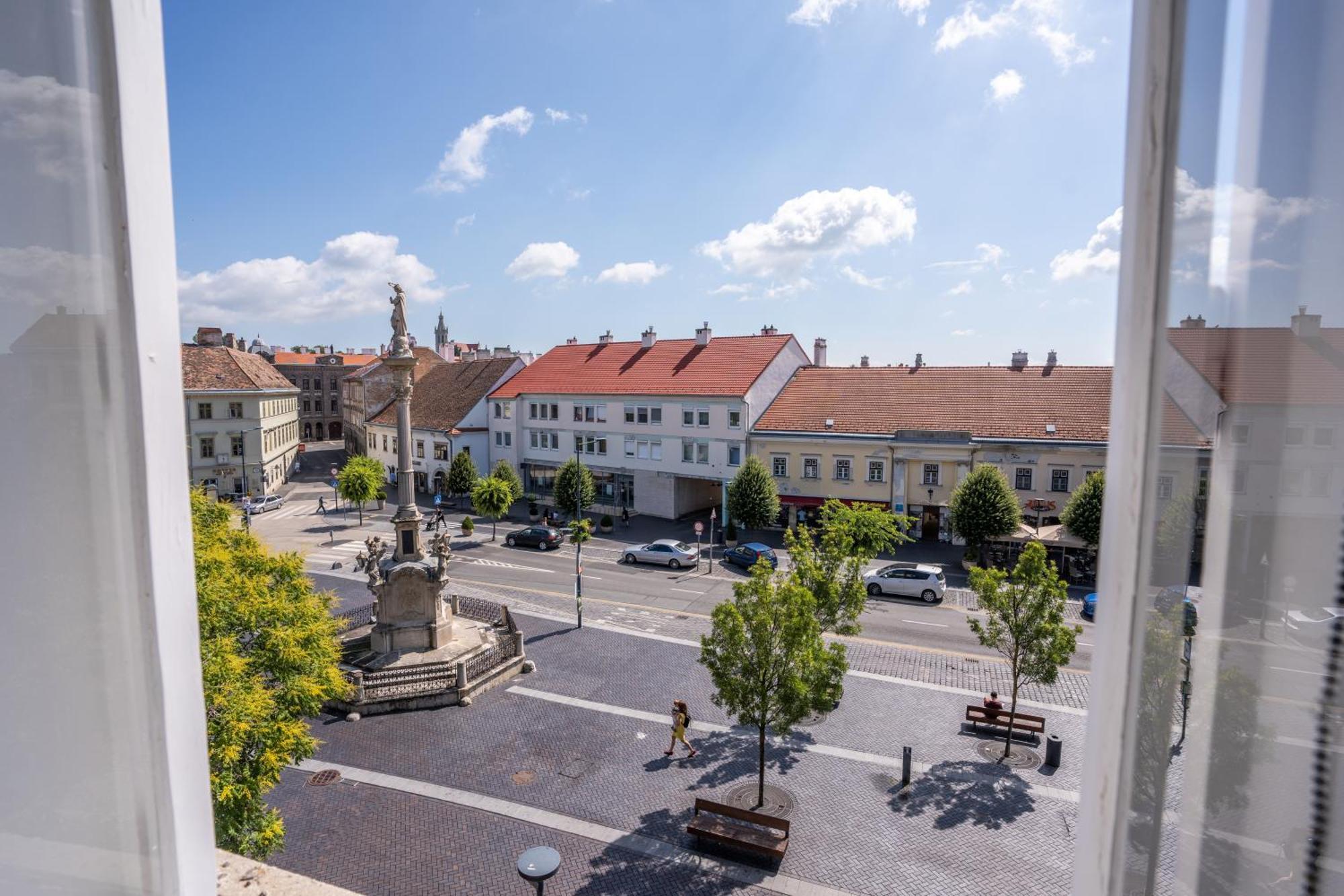 V62 Studio Apartments- Downtown Sopron Dış mekan fotoğraf