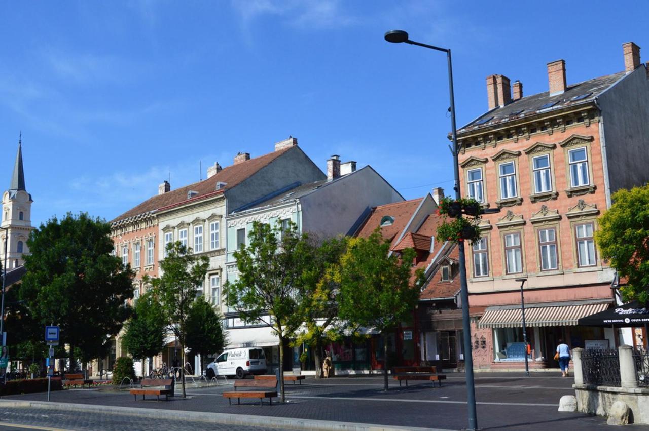 V62 Studio Apartments- Downtown Sopron Dış mekan fotoğraf